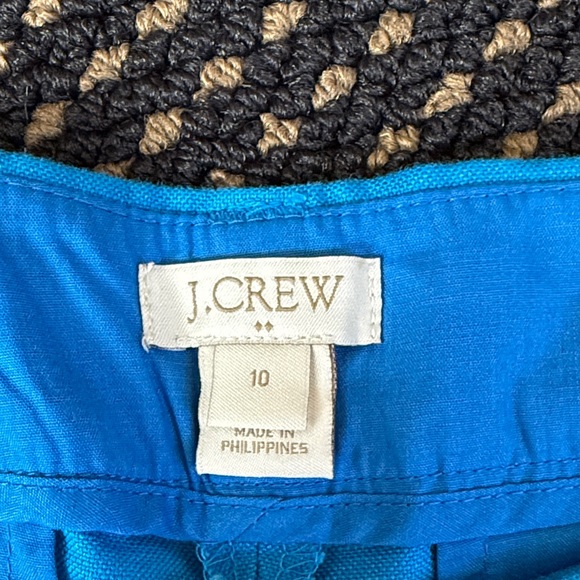 J. Crew Bright Blue Scalloped Shorts - Picture 2 of 4